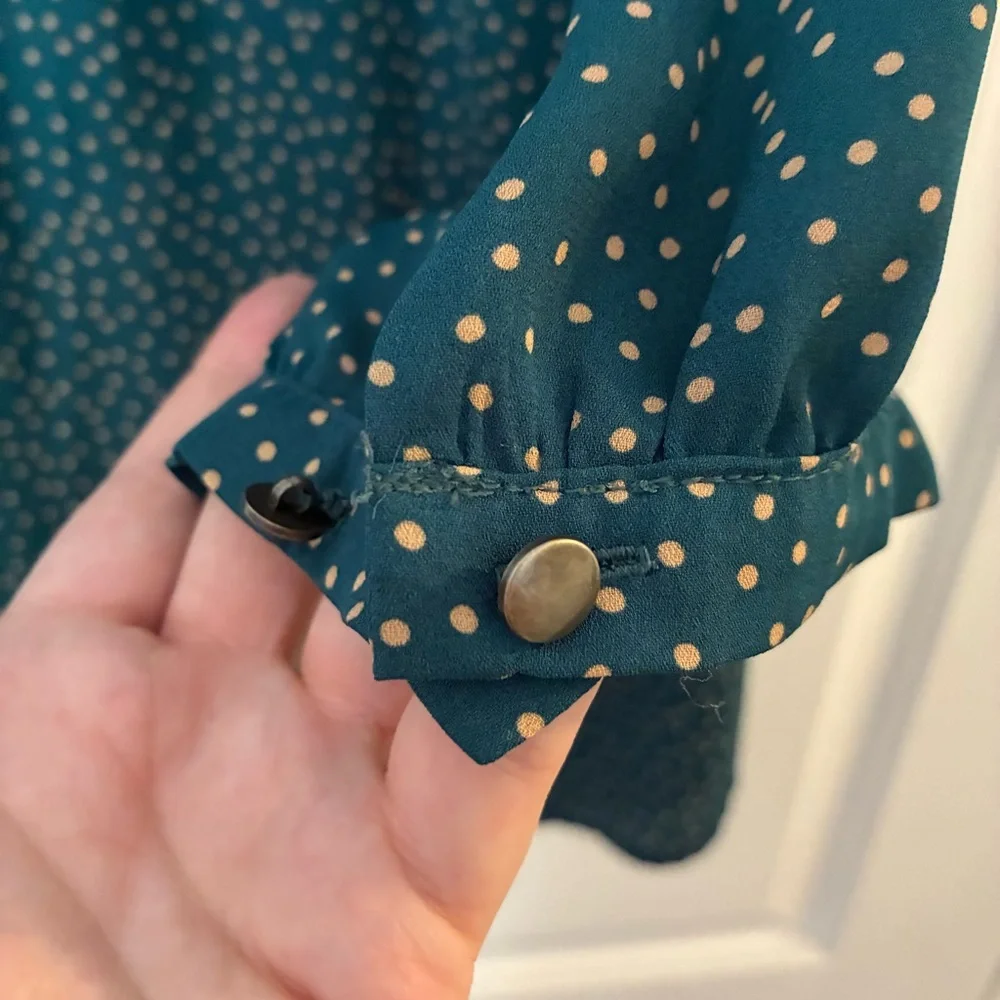 Torrid Teal Dotted Blouse - Picture 9 of 13